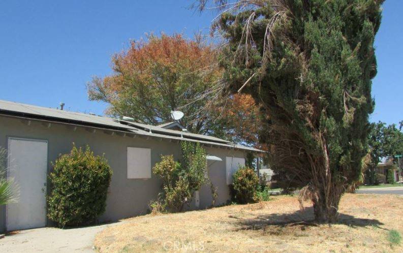 Bakersfield, CA 93304,1301 Emery AVE