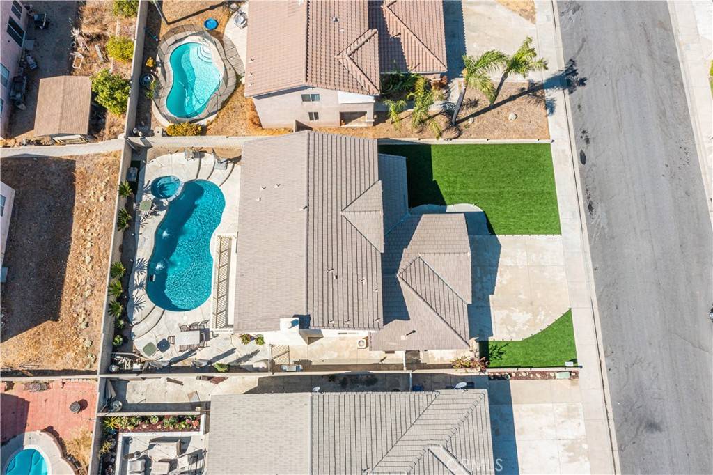 Fontana, CA 92336,6648 Logan AVE