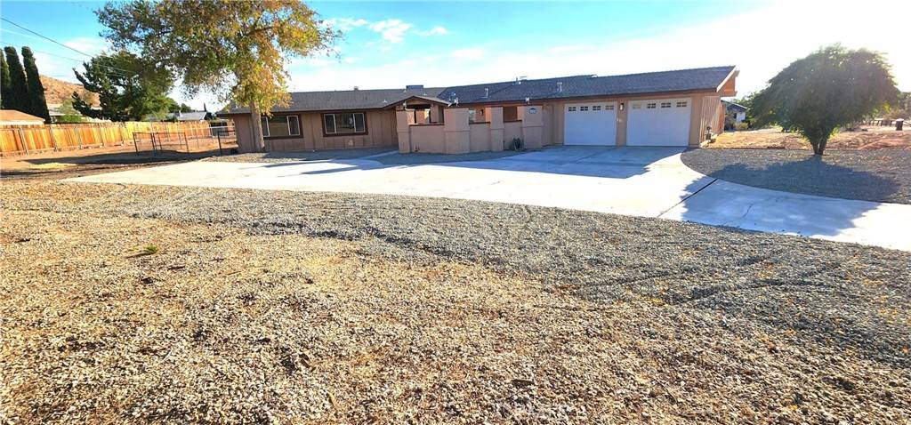 Apple Valley, CA 92307,16257 Saint Timothy RD