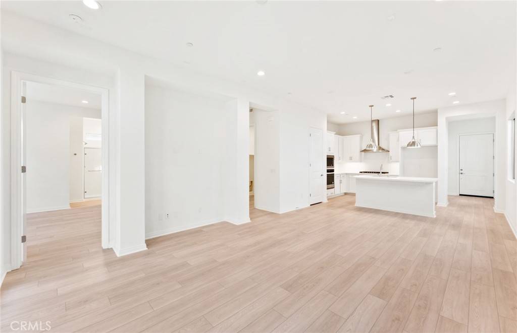 Corona, CA 92883,23824 Saunter WAY