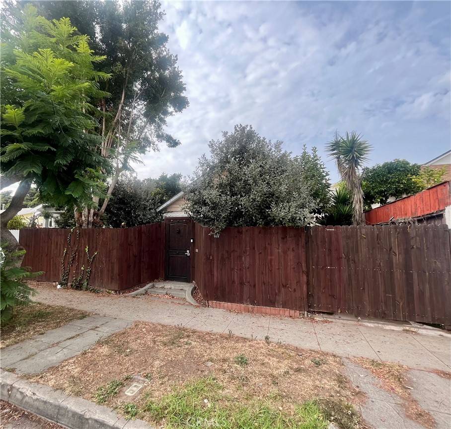 Venice, CA 90291,611 Sunset AVE