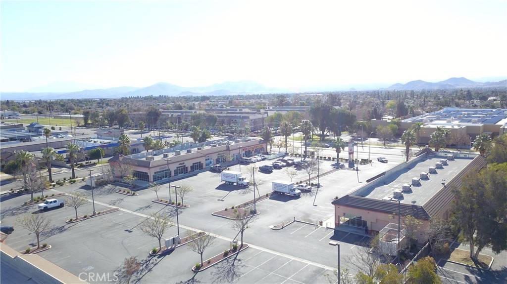 Fontana, CA 92335,17250 17264 Foothill BLVD #G-H