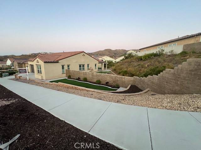Corona, CA 92883,24280 Crestley DR