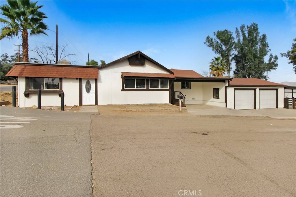Lake Elsinore, CA 92530,16668 Grand AVE