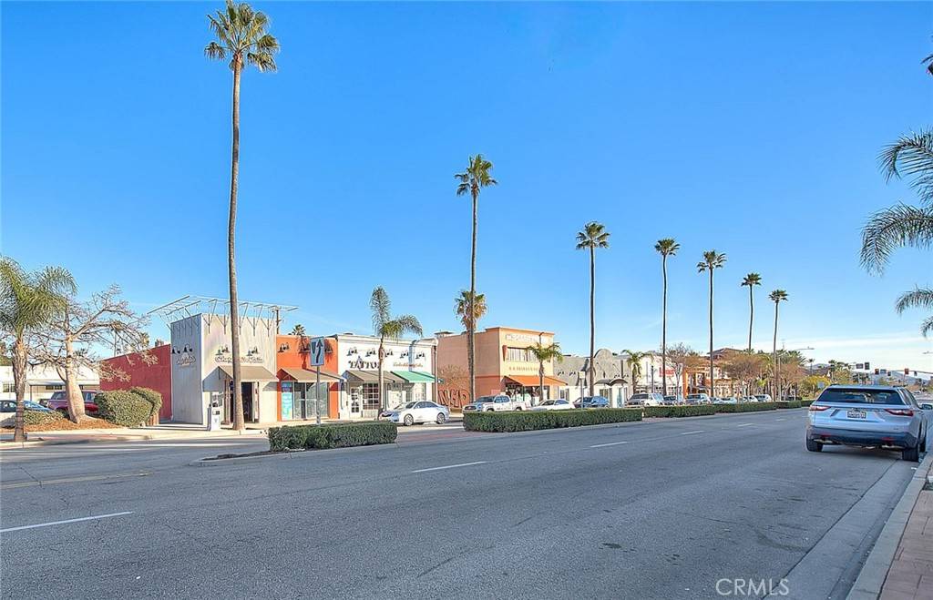 Fontana, CA 92335,8620 Sierra AVE