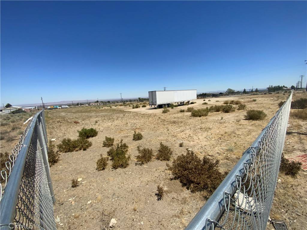 Pinon Hills, CA 92372,2652 Phelan RD