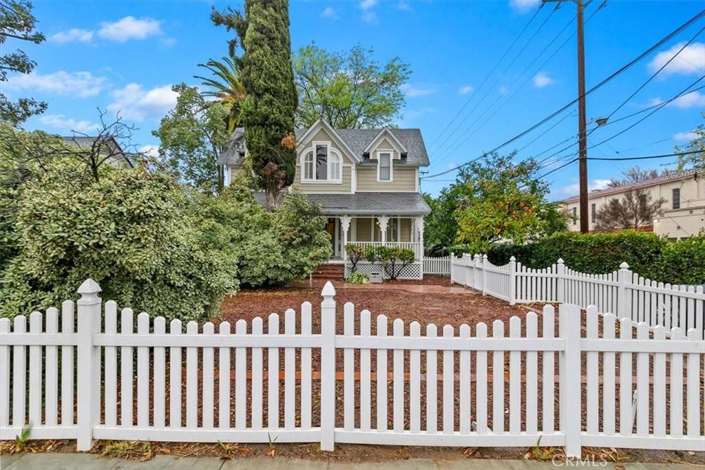 Riverside, CA 92506,4883 Brockton AVE