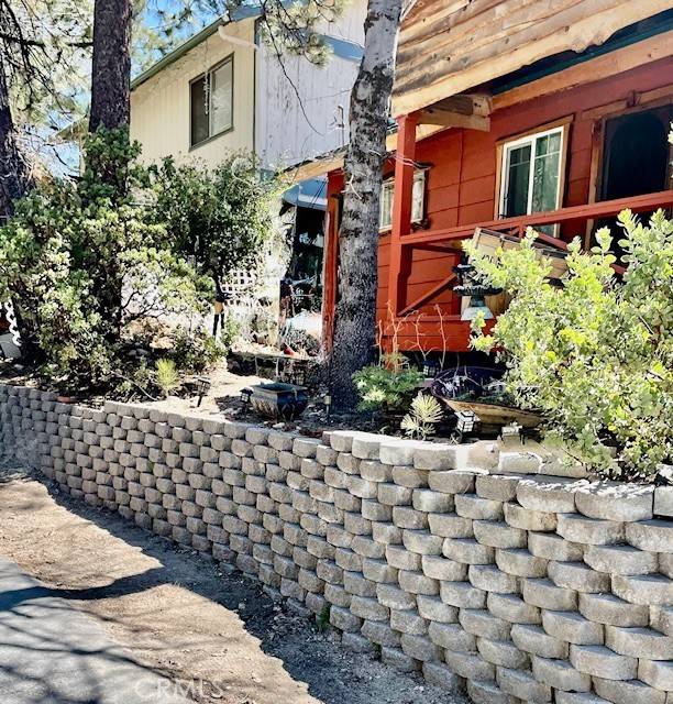 Arrowbear, CA 92308,2311 Blue Jay LN