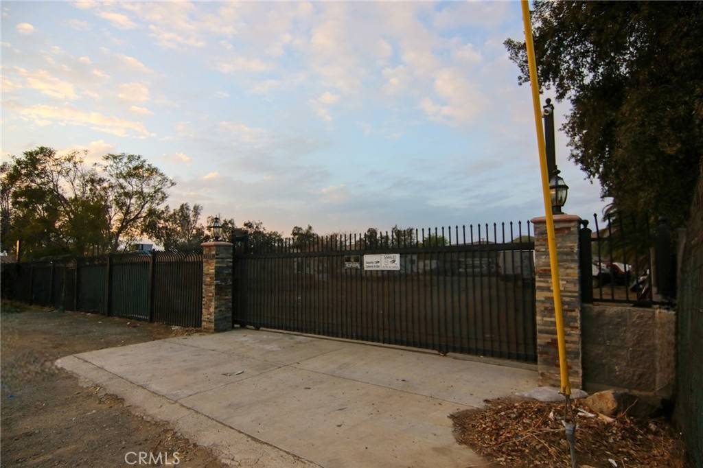 Jurupa Valley, CA 92509,9375 Mission AVE
