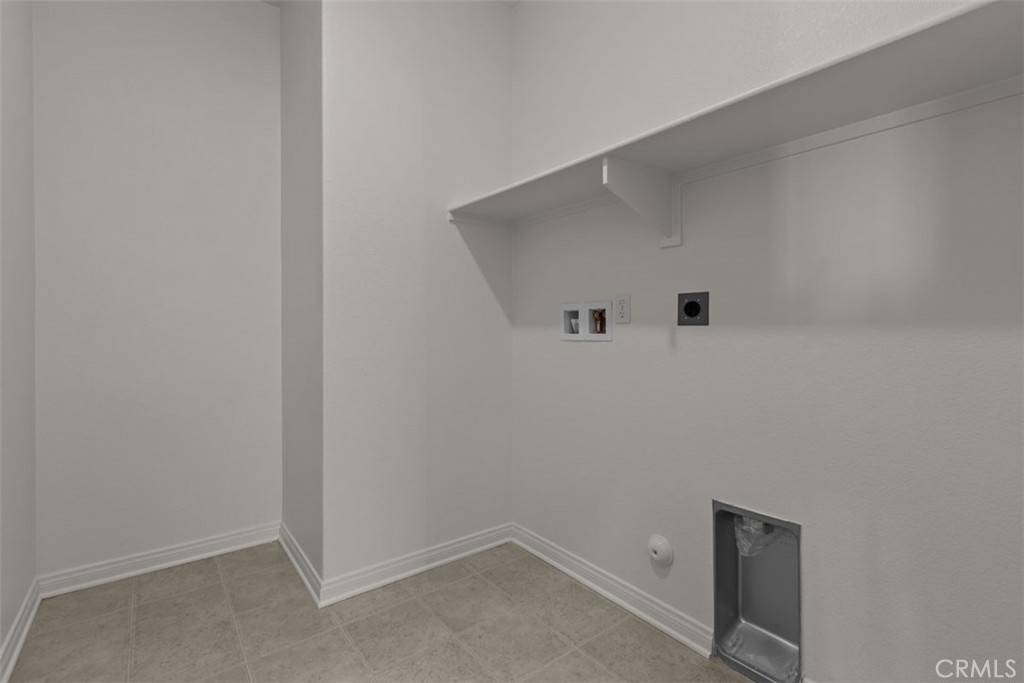 Banning, CA 92220,1218 Butterfly WAY