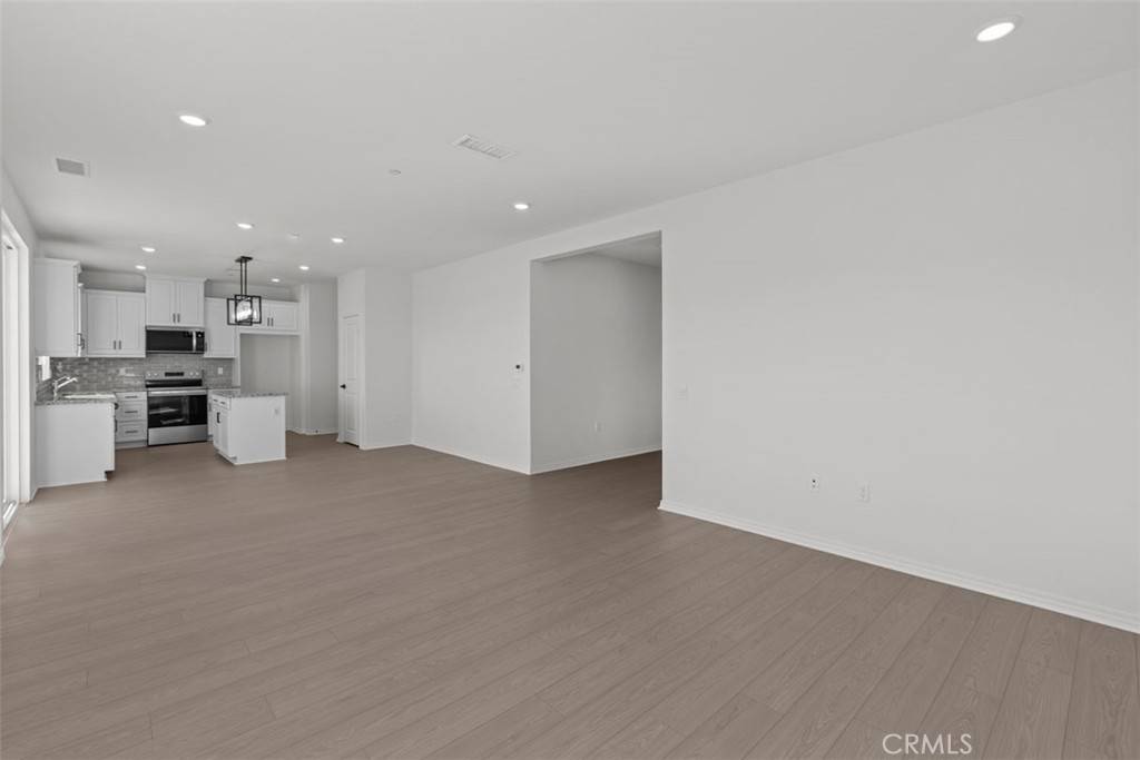 Riverside, CA 92508,19247 Salamanca ST