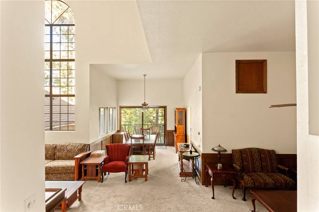 Lake Arrowhead, CA 92352,27494 White Fir DR