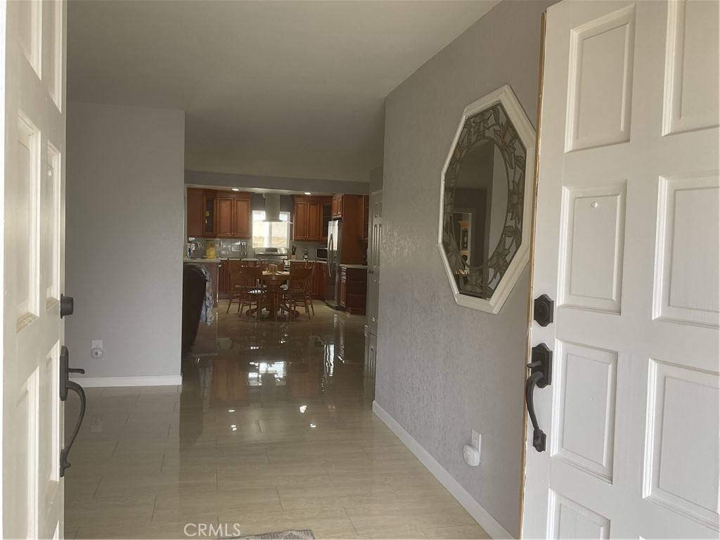 Corona, CA 92881,8008 Santa Rita ST