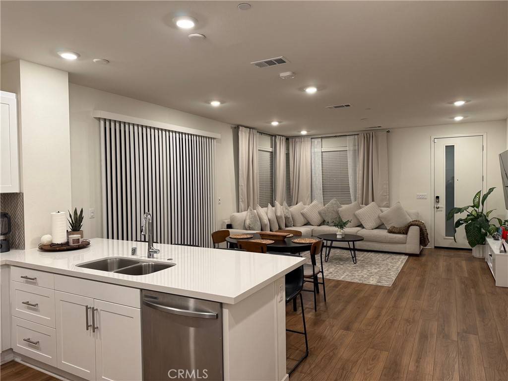 Ontario, CA 91761,3620 S Allston Paseo #7