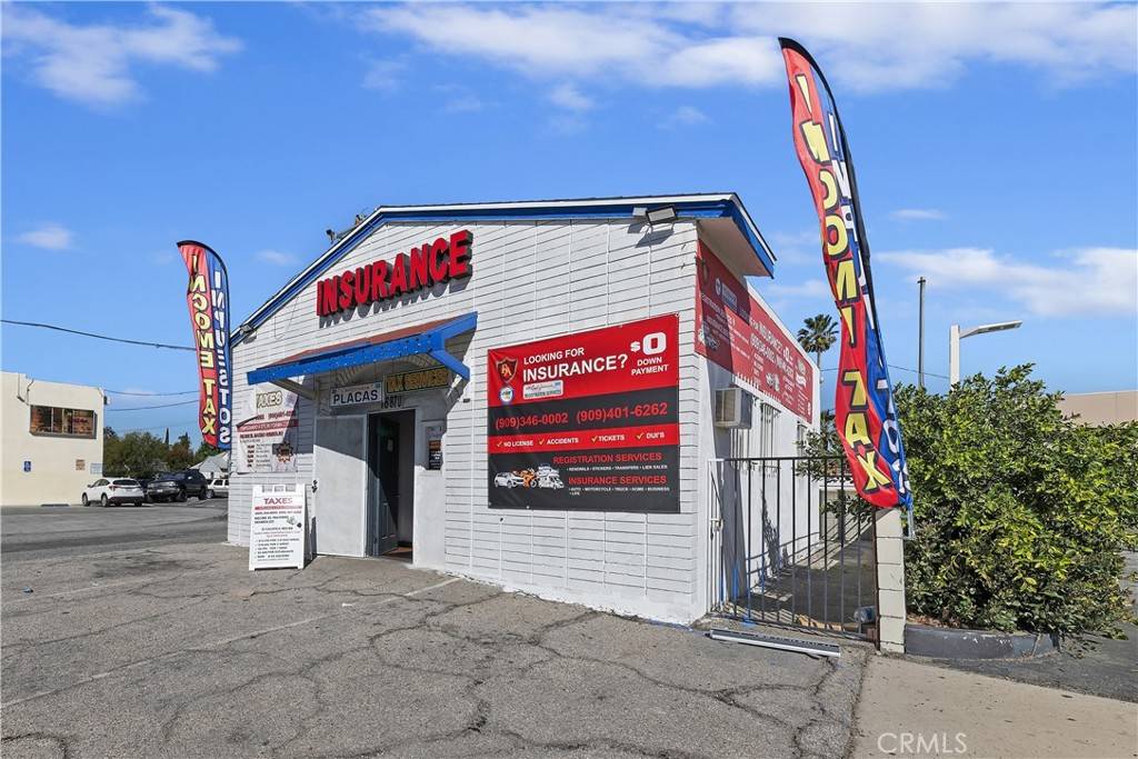 Fontana, CA 92336,16870 Merrill