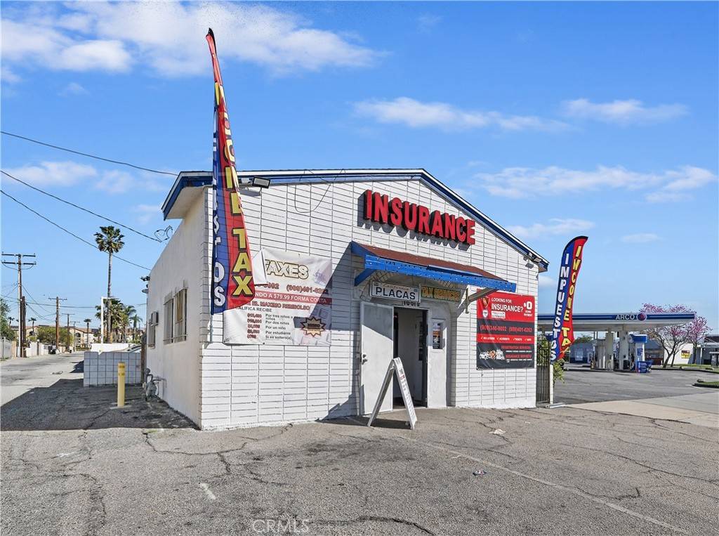 Fontana, CA 92336,16870 Merrill