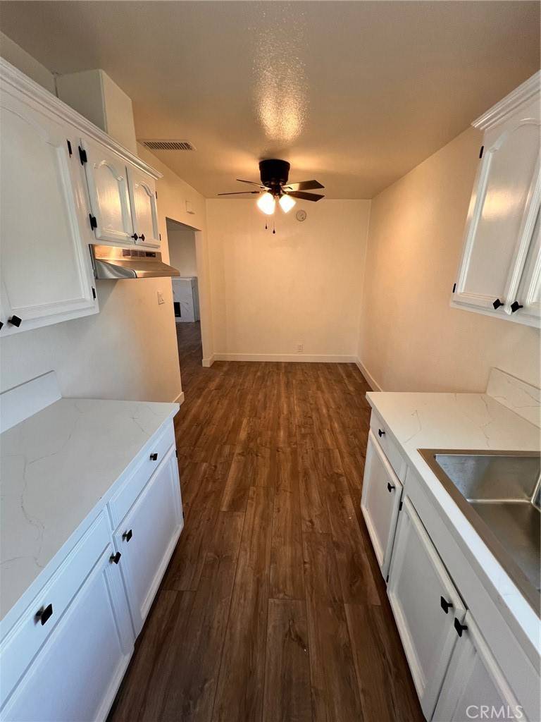 Altadena, CA 91001,2151 Raymond AVE