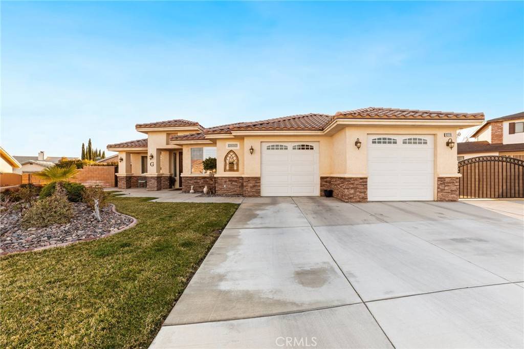 Victorville, CA 92395,12770 Amberwood LN
