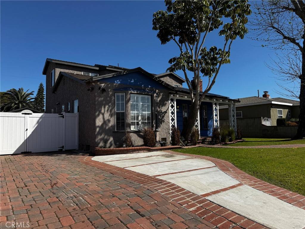 Inglewood, CA 90305,9410 S 4th AVE