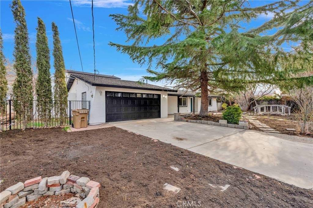 Hesperia, CA 92345,18297 Ranchero RD