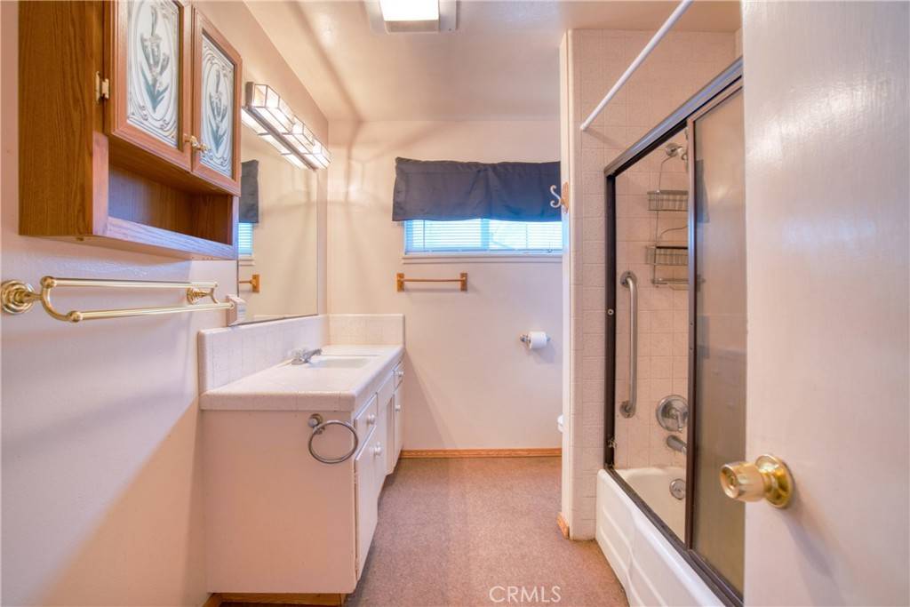Running Springs, CA 92382,32220 Mohan WAY