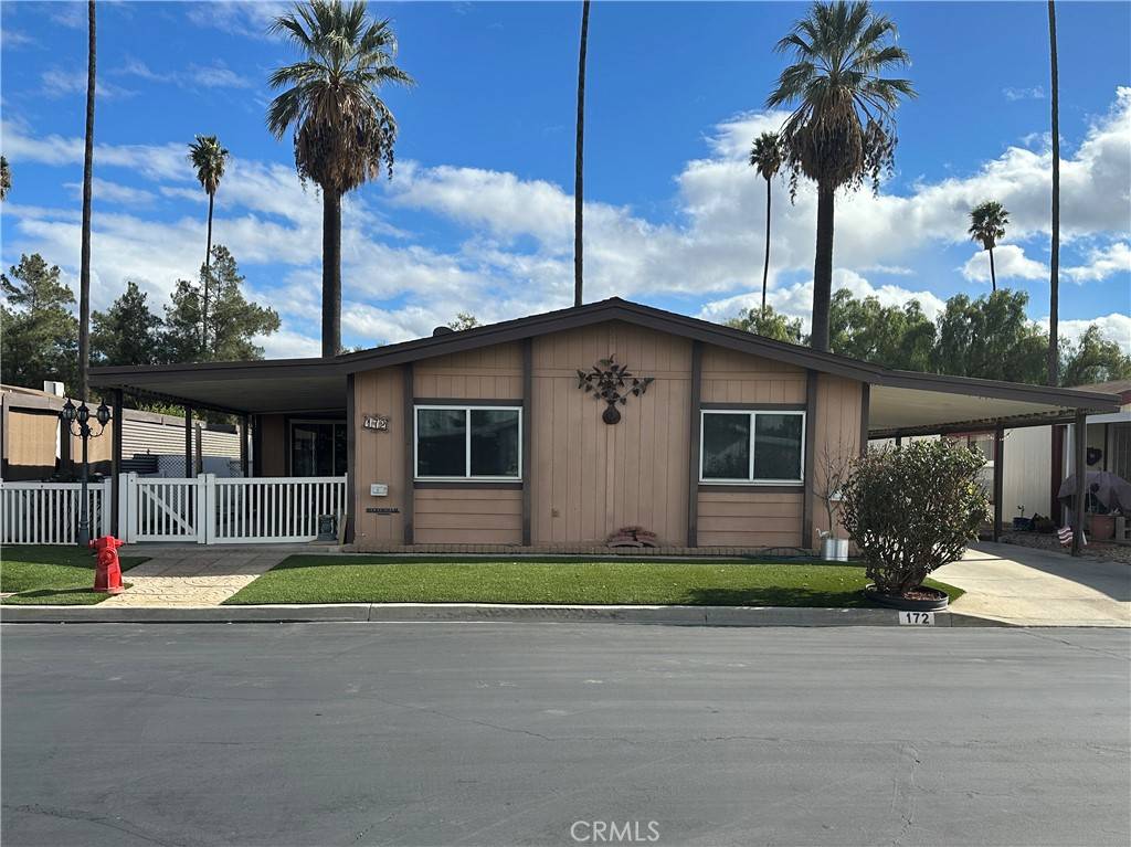 Corona, CA 92879,13381 Magnolia AVE #172