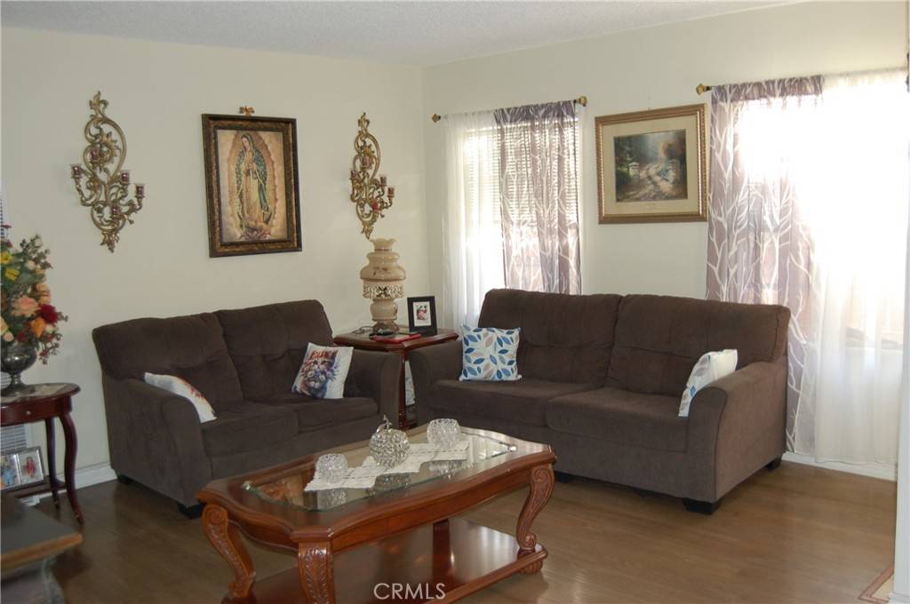 Hawthorne, CA 90250,4778 W 135th ST