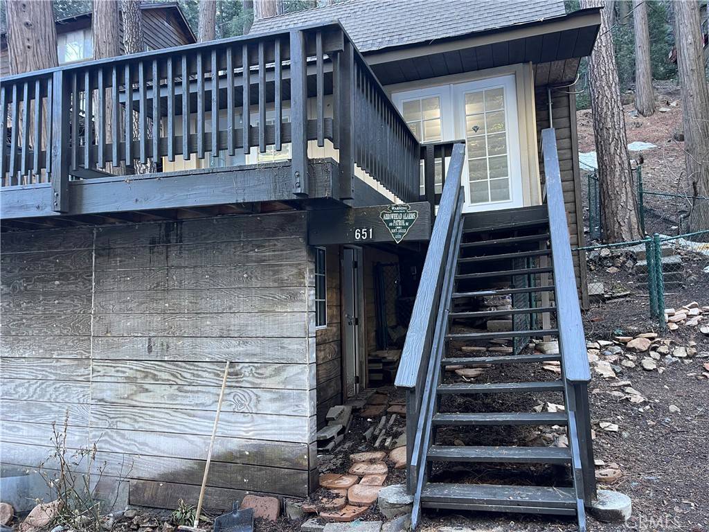 Lake Arrowhead, CA 92352,651 Community DR