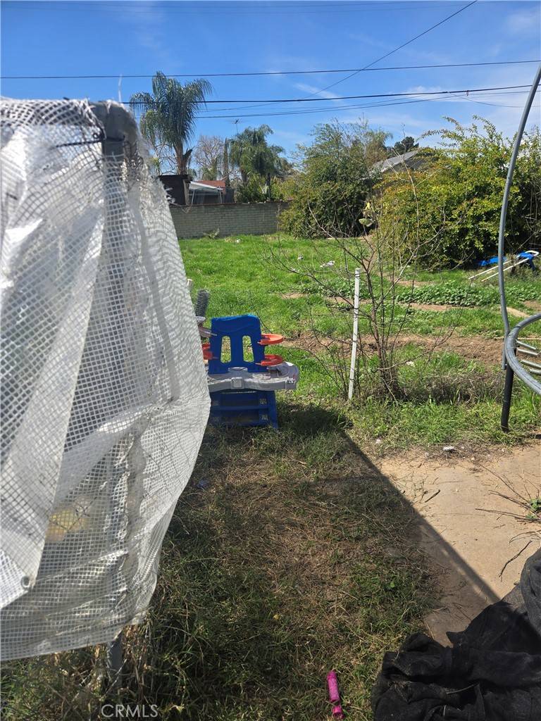 Rialto, CA 92376,328 N Date AVE