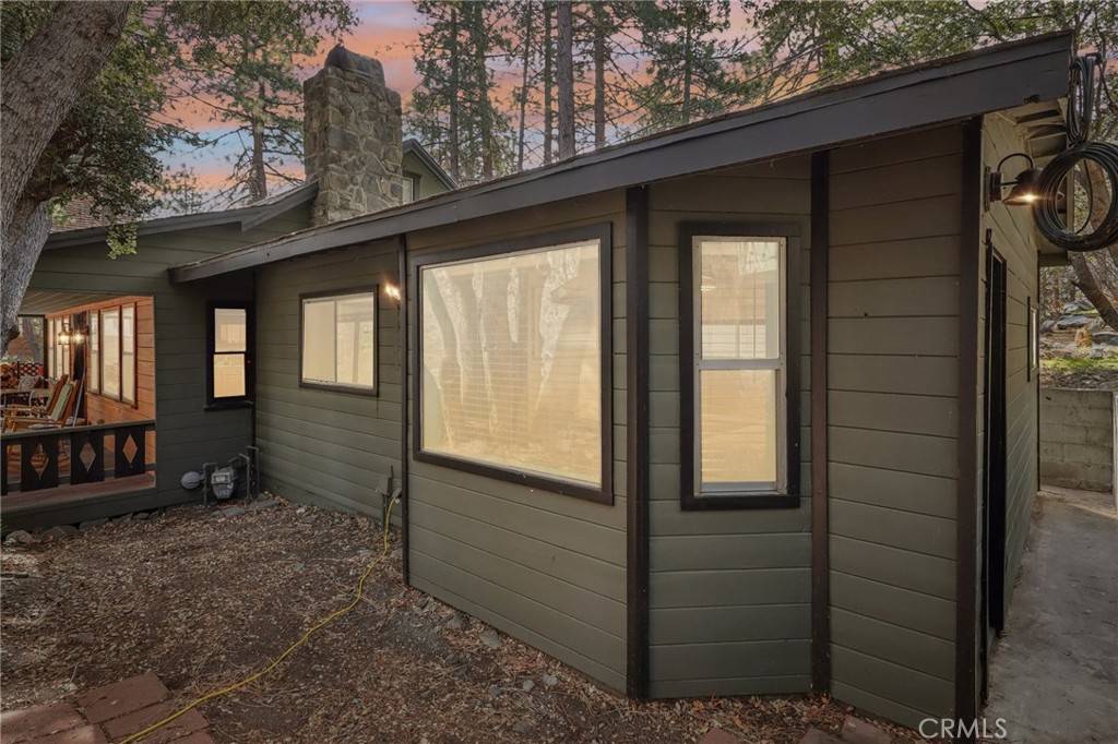 Wrightwood, CA 92397,1707 Thrush RD
