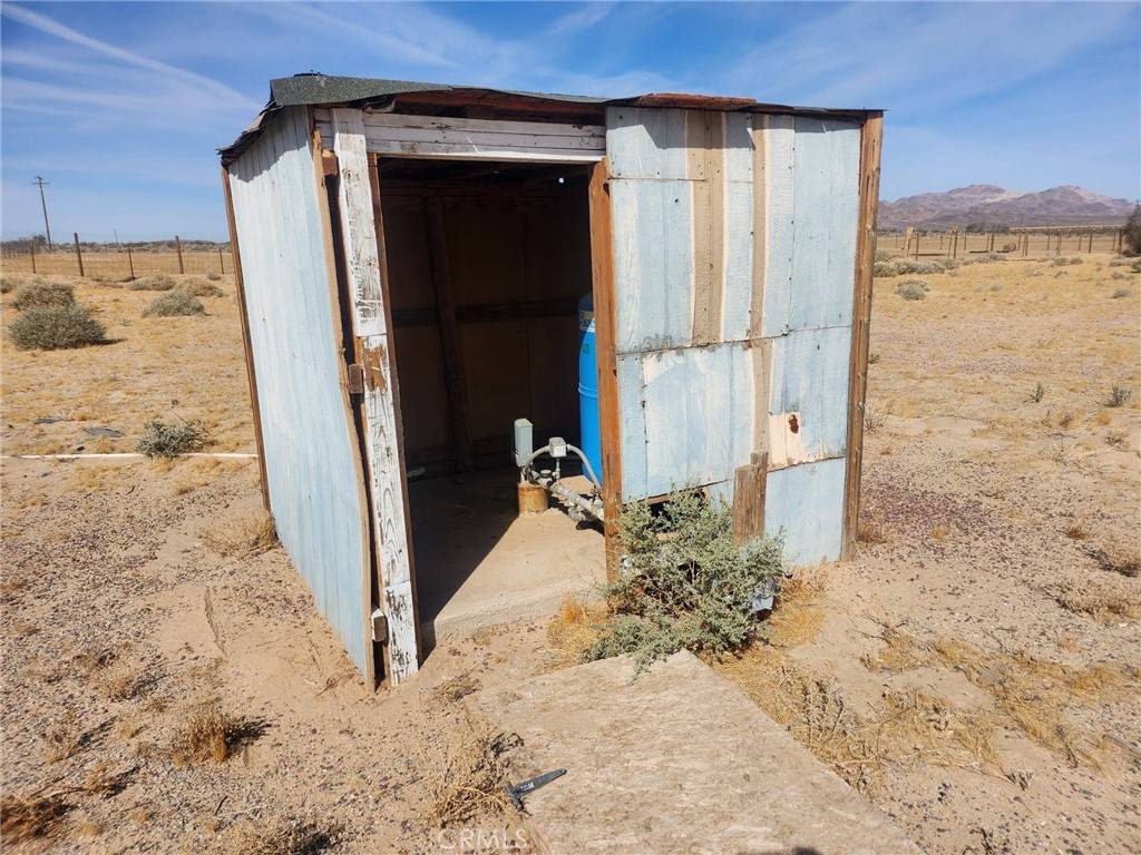 Newberry Springs, CA 92365,42584 Summerset RD