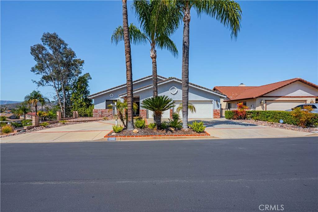 Canyon Lake, CA 92587,23190 COMPASS DR