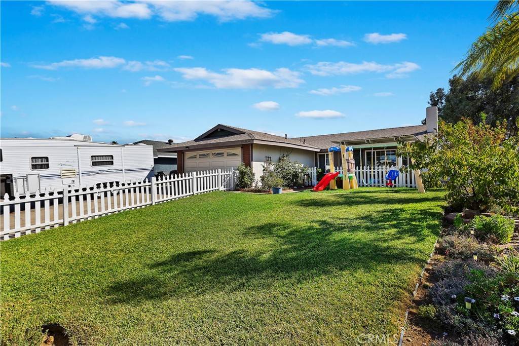Moreno Valley, CA 92553,23683 White Owl CT