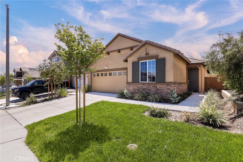 Rialto, CA 92377,2476 Yellowstone WAY