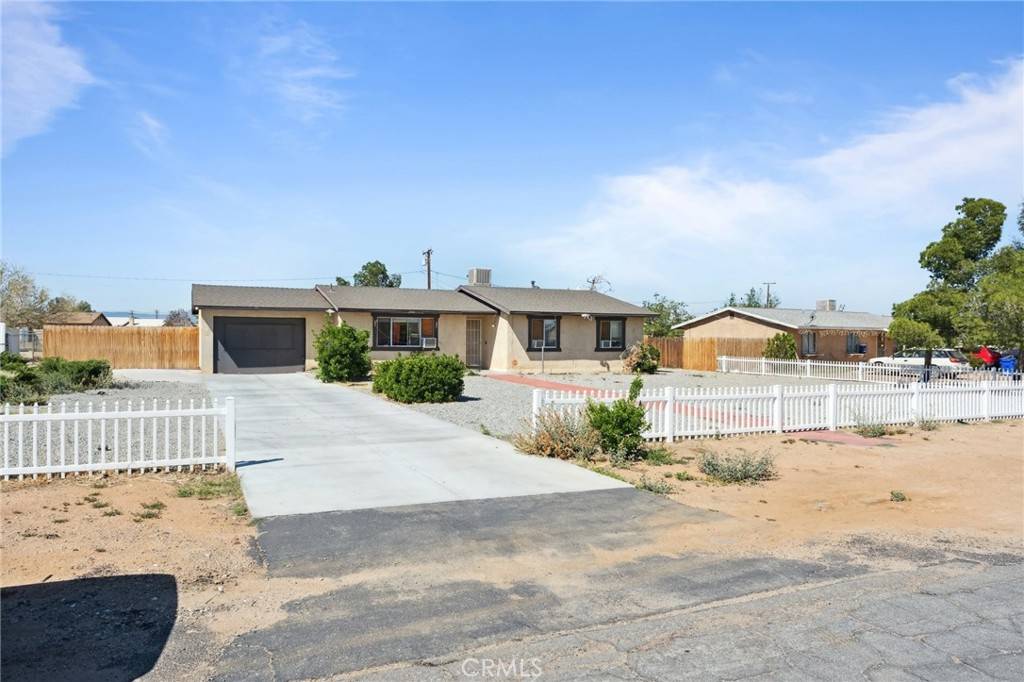 Apple Valley, CA 92308,10616 Jamul RD