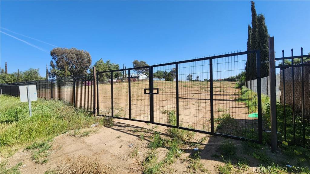 Perris, CA 92570,0 W Rider ST