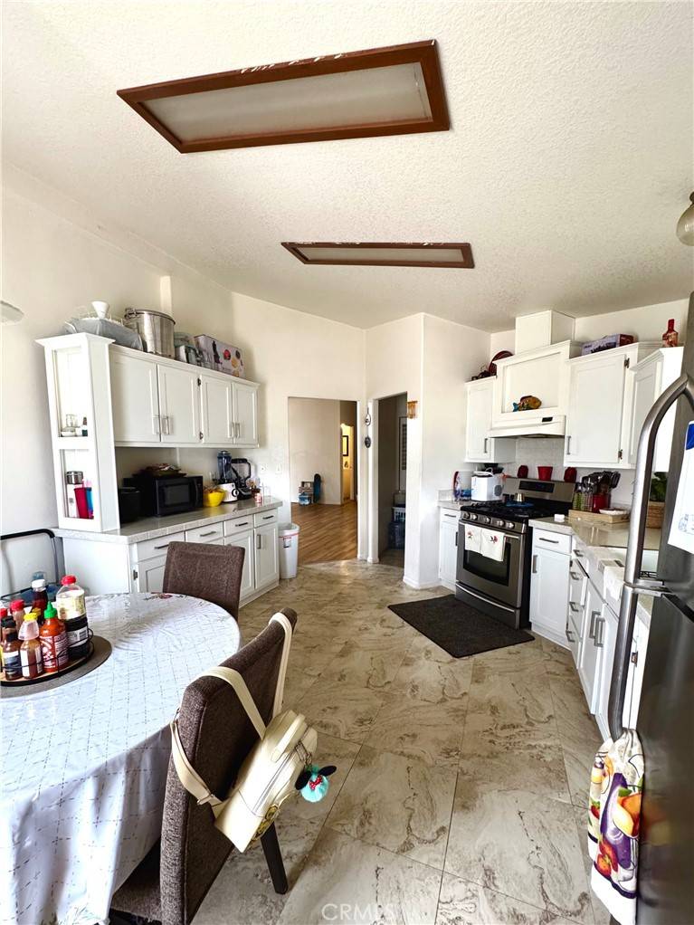 Eastvale, CA 91752,5800 HAMNER #461