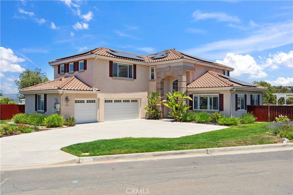 Escondido, CA 92029,1732 Gamble LN