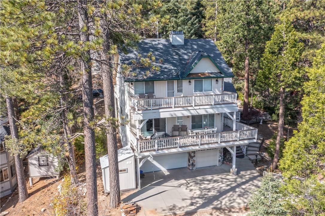 Lake Arrowhead, CA 92352,212 N Fairway DR