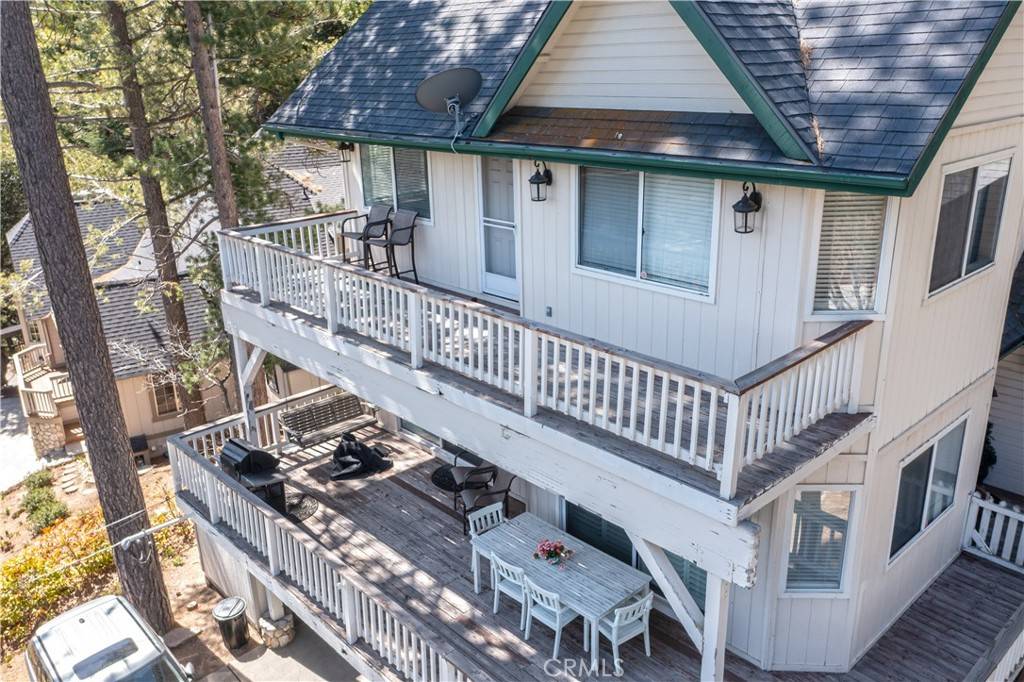 Lake Arrowhead, CA 92352,212 N Fairway DR