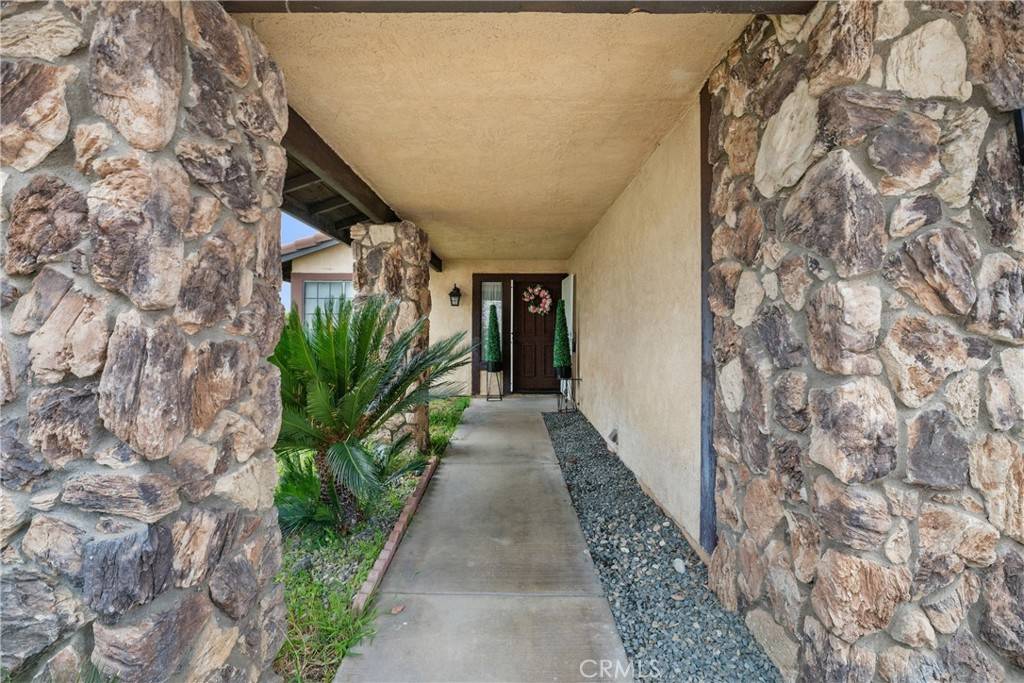 San Bernardino, CA 92407,2505 Rosemary LN