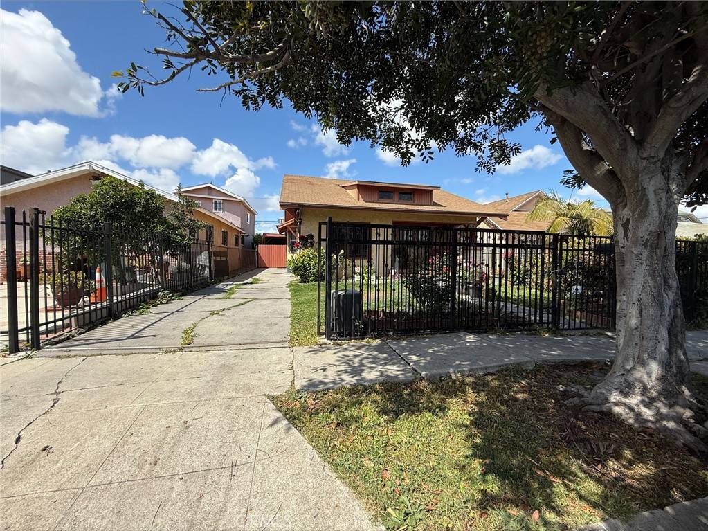 Los Angeles, CA 90043,3115 W 60th ST