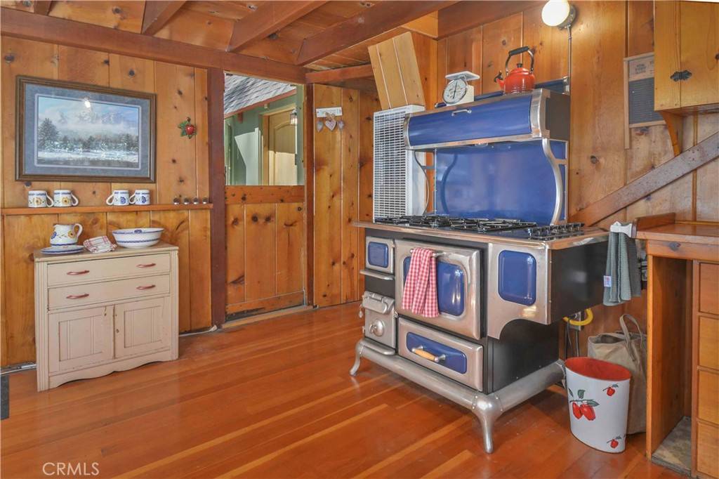Lake Arrowhead, CA 92352,230 Fremont RD