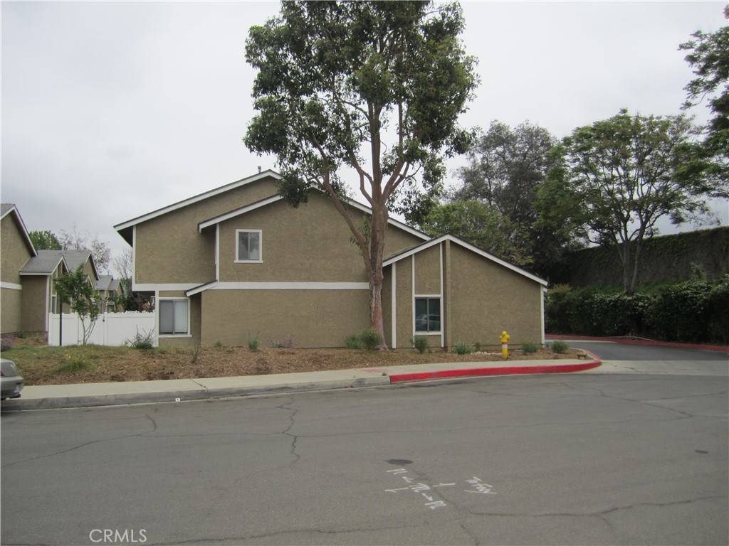 Ontario, CA 91762,2321 S Magnolia AVE #6A