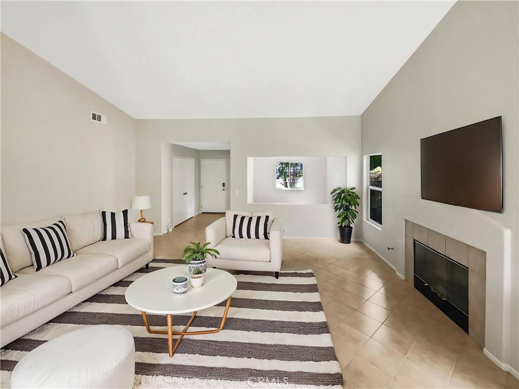 Corona, CA 92881,103 Buckthorn WAY