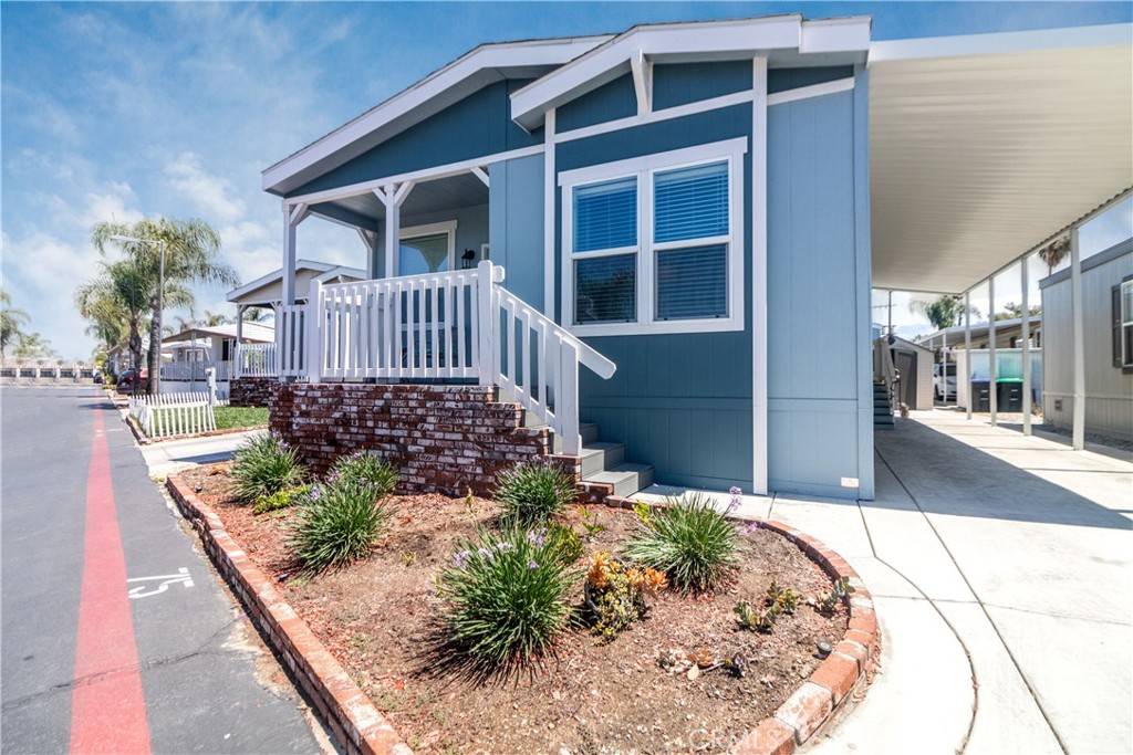 Hemet, CA 92543,1445 W Florida Ave, #75