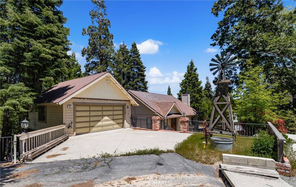 Lake Arrowhead, CA 92352,179 Chippewa LN