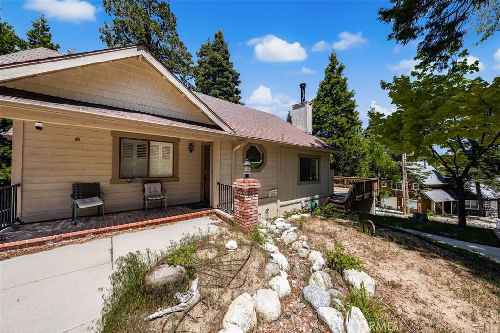Lake Arrowhead, CA 92352,179 Chippewa LN