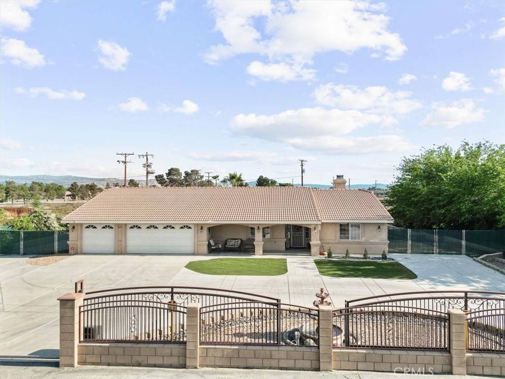 Apple Valley, CA 92307,19287 Allegheny RD