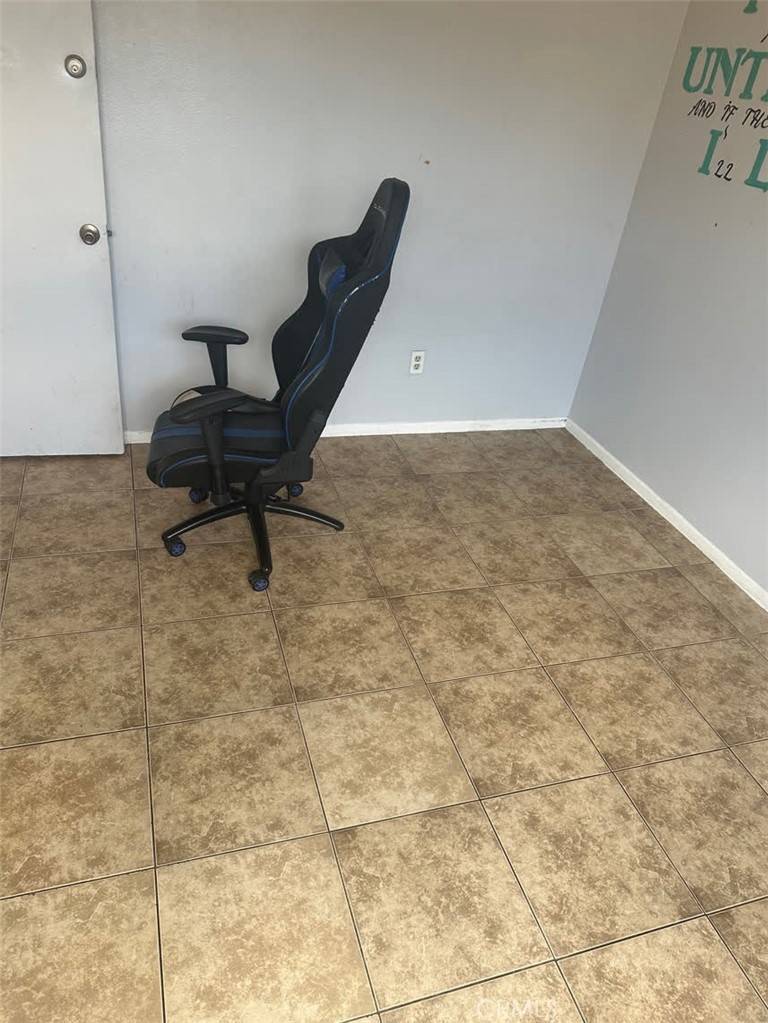Highland, CA 92346,7951 Primrose LN